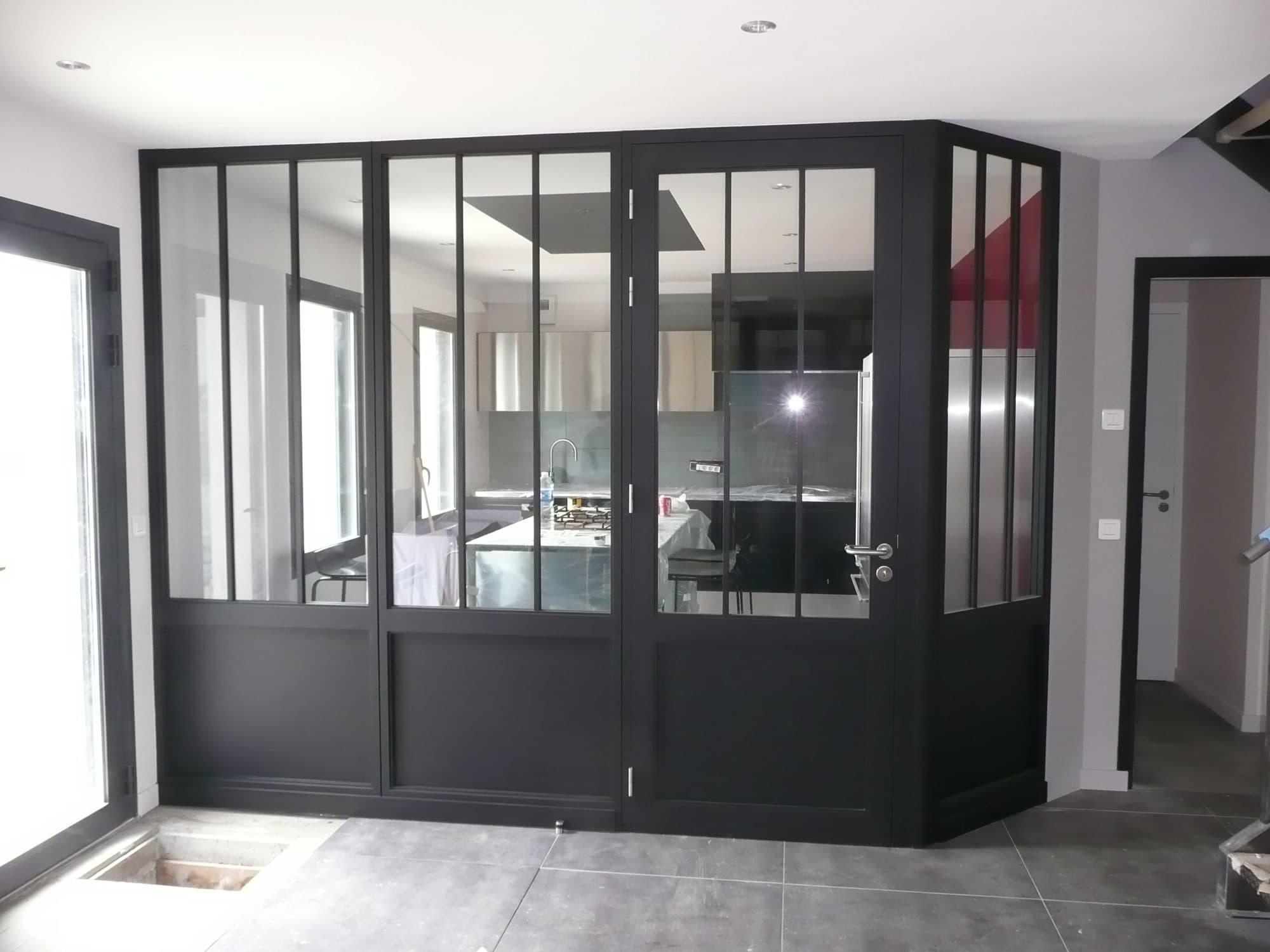 Verrière d'atelier noire à double porte