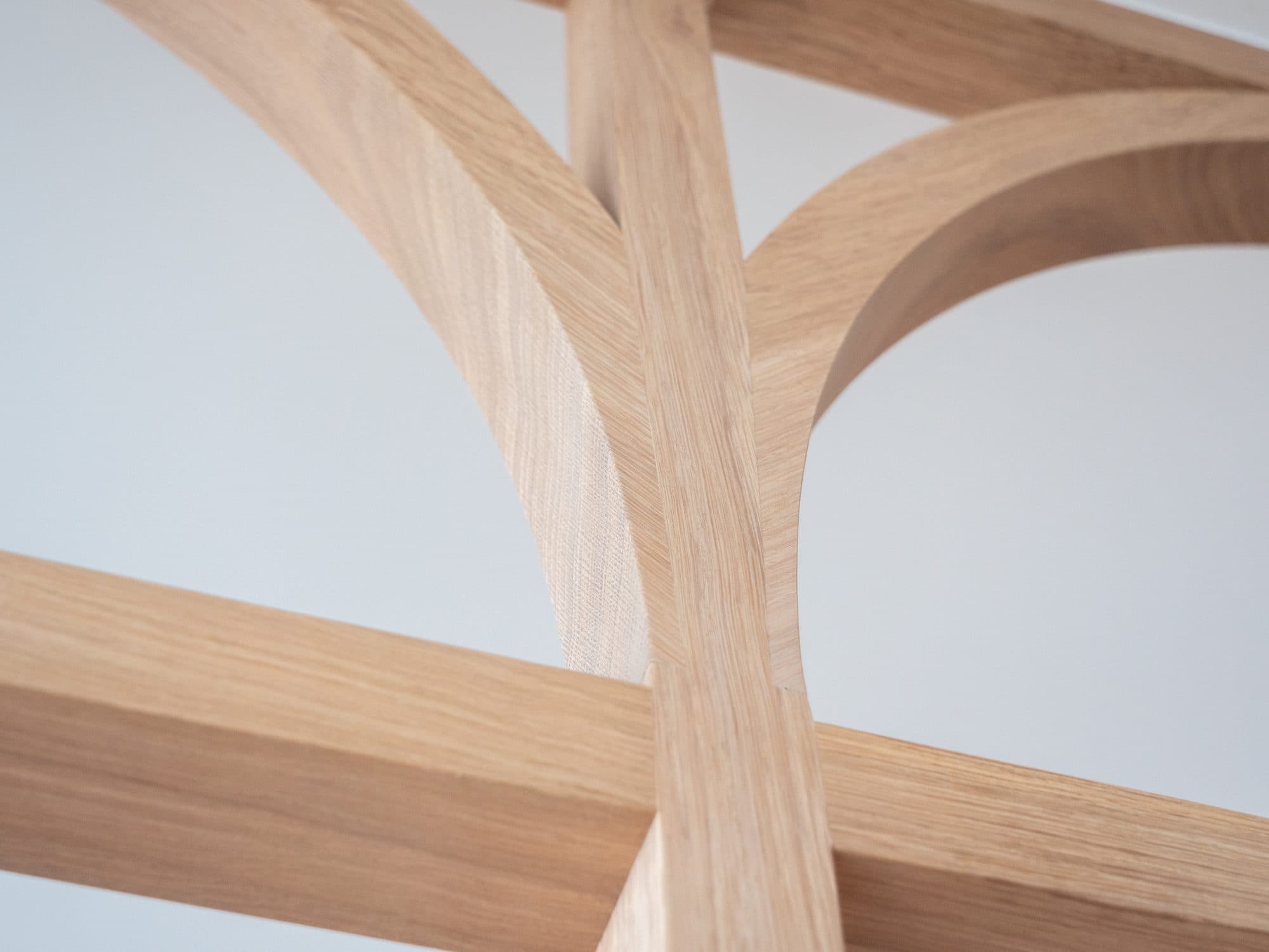 Détail d'arches en bois d'une verrière